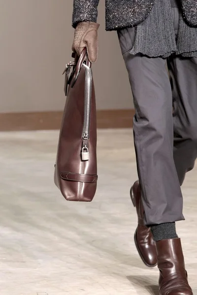Look 3